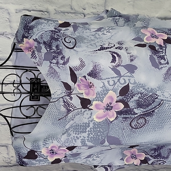 LAURA SCOTT‎ Purple Floral Blouse Medium - Picture 2 of 6